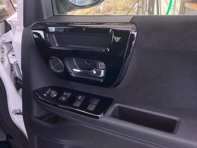 Ｎ－ＢＯＸカスタム Ｌ　純正ナビ　フルセグ　リアカメラ　両席エアバック　Ｂモニタ　ブレーキサポート　セキュリティー　ＬＥＤランプ　キーレスエントリー　ＳＲＳ　横滑り防止機能　片側電動両側スライドドア　ＤＶＤ再生機能　ＰＷ（48枚目）