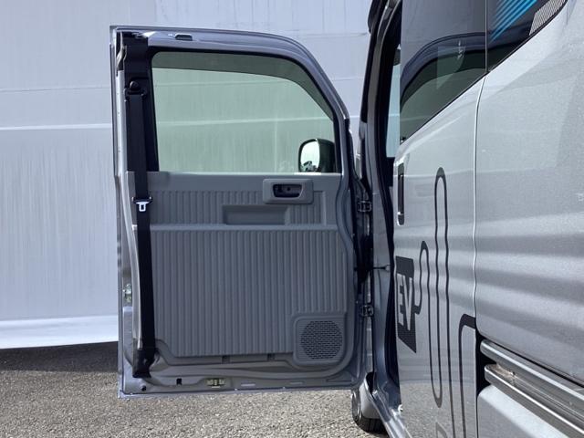 Ｎ－ＶＡＮ ｅ： ｅ：Ｌ４　ＨｏｎｄａＣＯＮＮＥＣＴ対応純正メモリーナビ　ドラレコ　バックモニター　フルオートエアコン　パワーウィンドー　運転席シートヒーター　アクティブクルーズコントロール　フルフラット　ＥＴＣ車載器　キーレス（31枚目）