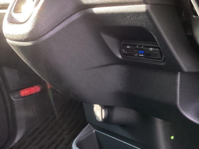 Ｎ－ＢＯＸカスタム ベースグレード　ＨｏｎｄａＣＯＮＮＥＣＴ対応純正メモリーナビ　ドラレコ　ナビテレビ　レーダーブレーキサポート　ＥＴＣ装備　定期点検記録簿　地デジ対応　サイドエアバック　Ｓヒータ　スマートキー＆プッシュスタート　ＵＳＢ（14枚目）