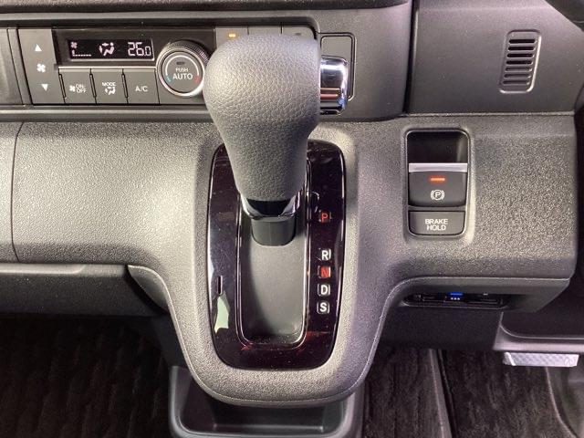 Ｎ－ＢＯＸカスタム ベースグレード　ＨｏｎｄａＣＯＮＮＥＣＴ対応純正メモリーナビ　ドラレコ　ナビテレビ　レーダーブレーキサポート　ＥＴＣ装備　定期点検記録簿　地デジ対応　サイドエアバック　Ｓヒータ　スマートキー＆プッシュスタート　ＵＳＢ（16枚目）