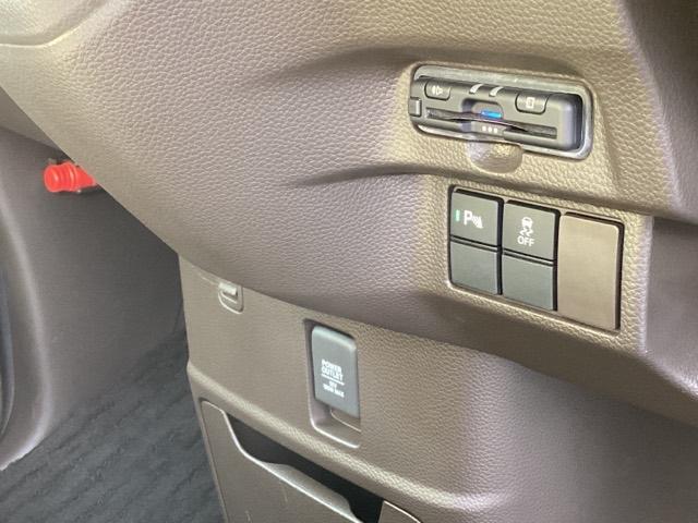 Ｎ－ＢＯＸ Ｌ　ホンダ純正メモリーナビ　ＬＥＤランプ　シートヒータ　運転席エアバッグ　イモビライザー　キーフリー　両側スライドドア　Ｒカメ　パワーウインドウ　助手席エアバッグ　ＥＴＣ付　エアコン　ＰＳ　記録簿　ＡＢＳ（12枚目）