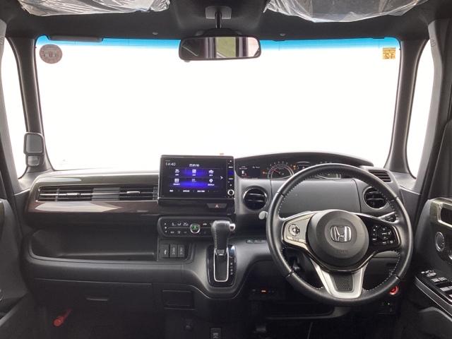 Ｎ－ＢＯＸカスタム Ｇ・Ｌターボホンダセンシング　メモリーナビ　ドラレコ　ＥＴＣ　リアカメラ　ターボ付　横滑り防止機能　Ｓヒーター　ＬＥＤヘットライト　エアロ　ＡＢＳ　地デジ　ＤＶＤ視聴可能　ドライブレコーダ　ナビＴＶ付　整備記録簿有　ＵＳＢ　ＰＳ（2枚目）