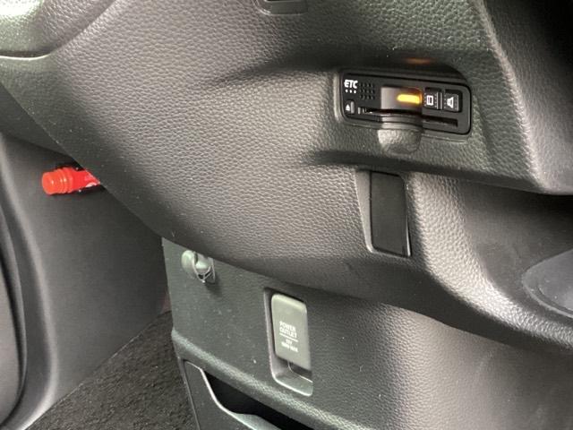 Ｎ－ＢＯＸカスタム Ｇ・Ｌターボホンダセンシング　メモリーナビ　ドラレコ　ＥＴＣ　リアカメラ　ターボ付　横滑り防止機能　Ｓヒーター　ＬＥＤヘットライト　エアロ　ＡＢＳ　地デジ　ＤＶＤ視聴可能　ドライブレコーダ　ナビＴＶ付　整備記録簿有　ＵＳＢ　ＰＳ（13枚目）