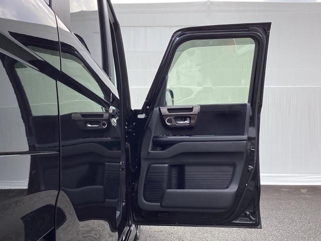 Ｎ－ＢＯＸカスタム Ｇ・Ｌターボホンダセンシング　メモリーナビ　ドラレコ　ＥＴＣ　リアカメラ　ターボ付　横滑り防止機能　Ｓヒーター　ＬＥＤヘットライト　エアロ　ＡＢＳ　地デジ　ＤＶＤ視聴可能　ドライブレコーダ　ナビＴＶ付　整備記録簿有　ＵＳＢ　ＰＳ（27枚目）