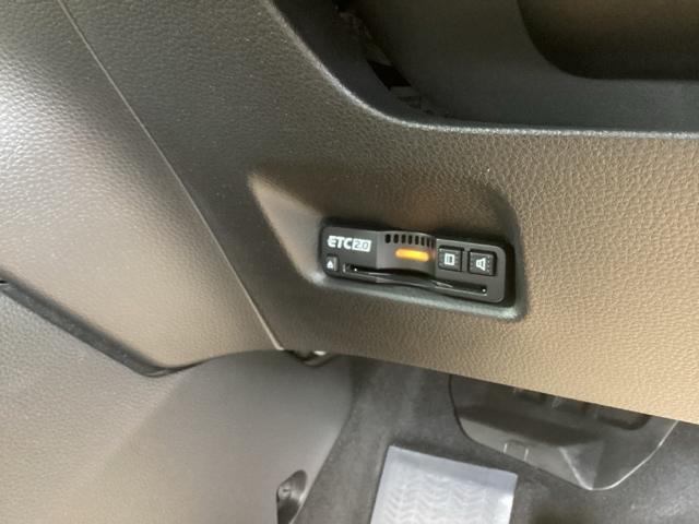 フィット e:HEVクロスター 純正ナビ フルセグ リアカメラ スマキー ソナー カーテンエアバック セキュリティーアラーム ナビTV クルコン ETC装備 パワーウィンド USB接続 LEDヘッドライト Bカメラ パワステ ABS(16枚目)