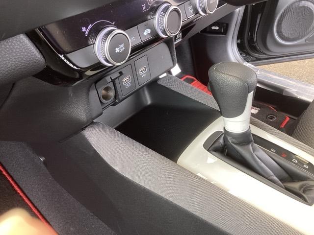 フィット e:HEVクロスター 純正ナビ フルセグ リアカメラ スマキー ソナー カーテンエアバック セキュリティーアラーム ナビTV クルコン ETC装備 パワーウィンド USB接続 LEDヘッドライト Bカメラ パワステ ABS(43枚目)