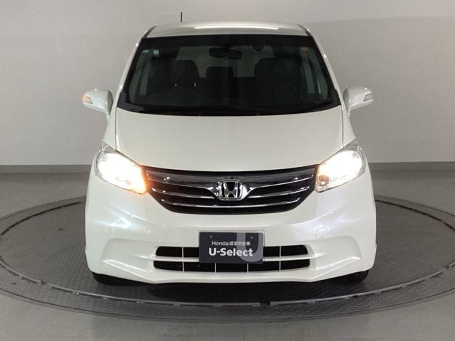 フリード ＧＨ　ＥＴＣ／純正ナビ／バックモニター　地デジＴＶ　キーフリー　ＥＴＣ付き　リアカメラ　ＡＣ　盗難防止装置　ナビＴＶ　ＤＶＤ　ＳＲＳ　Ｗエアバッグ　パワーウィンドウ　パワーステアリング　スマートキー　ＡＢＳ（6枚目）