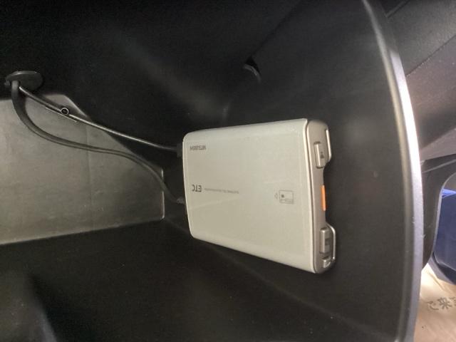 フリード ＧＨ　ＥＴＣ／純正ナビ／バックモニター　地デジＴＶ　キーフリー　ＥＴＣ付き　リアカメラ　ＡＣ　盗難防止装置　ナビＴＶ　ＤＶＤ　ＳＲＳ　Ｗエアバッグ　パワーウィンドウ　パワーステアリング　スマートキー　ＡＢＳ（14枚目）