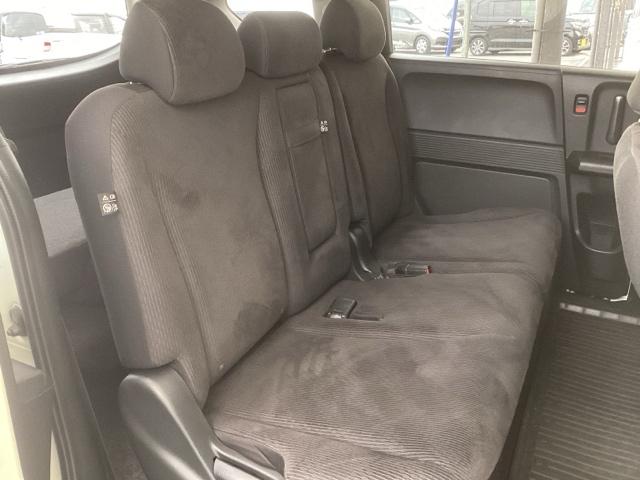 フリード ＧＨ　ＥＴＣ／純正ナビ／バックモニター　地デジＴＶ　キーフリー　ＥＴＣ付き　リアカメラ　ＡＣ　盗難防止装置　ナビＴＶ　ＤＶＤ　ＳＲＳ　Ｗエアバッグ　パワーウィンドウ　パワーステアリング　スマートキー　ＡＢＳ（19枚目）