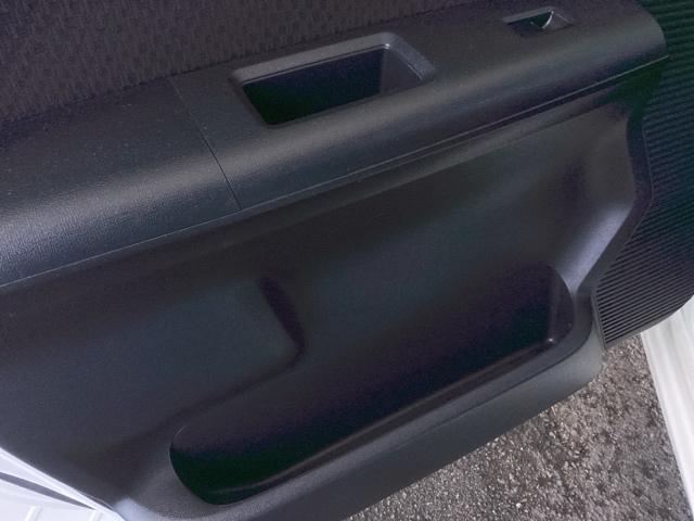 フリード ＧＨ　ＥＴＣ／純正ナビ／バックモニター　地デジＴＶ　キーフリー　ＥＴＣ付き　リアカメラ　ＡＣ　盗難防止装置　ナビＴＶ　ＤＶＤ　ＳＲＳ　Ｗエアバッグ　パワーウィンドウ　パワーステアリング　スマートキー　ＡＢＳ（34枚目）