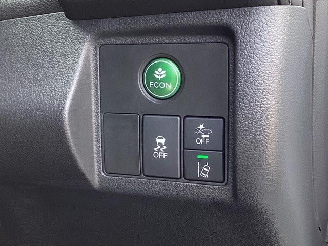 �d�b�n�m�X�C�b�`����ŃG���W����~�b�V�����A�G�A�R���Ȃǂ𑍍��I�ɐ���A�R����悭����悤�N���}���撣��܂��B