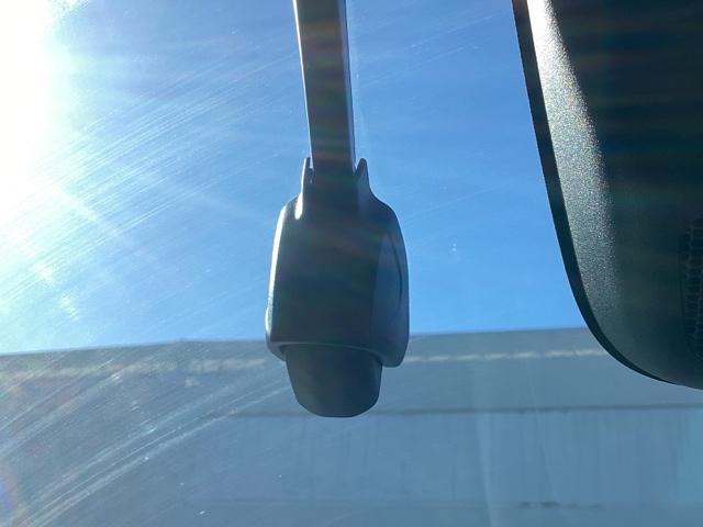 ヴェゼル e:HEVZ HondaCONNECTディスプレイ ドラレコ Sヒータ 地デジフルセグTV 定期点検記録簿 電動テールゲート サイドエアバッグ 後カメラ 前後障害物センサー 横滑防止装置 エアコン パワステ ABS(12枚目)