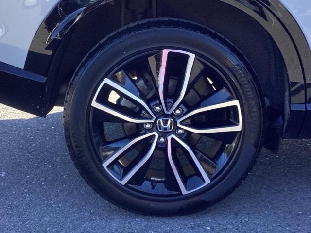 ヴェゼル e:HEVZ HondaCONNECTディスプレイ ドラレコ Sヒータ 地デジフルセグTV 定期点検記録簿 電動テールゲート サイドエアバッグ 後カメラ 前後障害物センサー 横滑防止装置 エアコン パワステ ABS(28枚目)