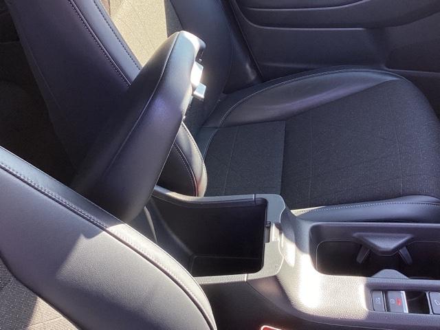 ヴェゼル e:HEVZ HondaCONNECTディスプレイ ドラレコ Sヒータ 地デジフルセグTV 定期点検記録簿 電動テールゲート サイドエアバッグ 後カメラ 前後障害物センサー 横滑防止装置 エアコン パワステ ABS(33枚目)