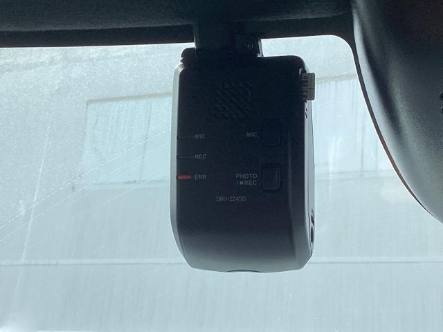 N-BOXカスタム ベースグレード 試乗車 メモリーナビ ETC リアカメラ ベンチシ-ト アクティブクルーズ 禁煙 フルセグ対応 前席シートヒーター イモビライザー USB 運転席エアバッグ スマートキー&プッシュスタート Bモニター(14枚目)