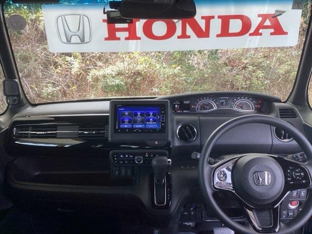 Ｎ－ＢＯＸカスタム Ｌ　純正ナビ　フルセグ　リアカメラ　シートヒーター付き　助手席エアバック　Ｂカメ　ナビ・ＴＶ　ＬＥＤ　エアバッグ　パワーウインドウ　クルコン　エアコン　スマートキーＰスタート　ＵＳＢ　キーレスエントリー（3枚目）