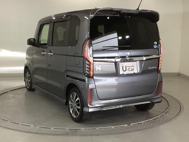 Ｎ－ＢＯＸカスタム Ｌ　純正ナビ　フルセグ　リアカメラ　シートヒーター付き　助手席エアバック　Ｂカメ　ナビ・ＴＶ　ＬＥＤ　エアバッグ　パワーウインドウ　クルコン　エアコン　スマートキーＰスタート　ＵＳＢ　キーレスエントリー（10枚目）