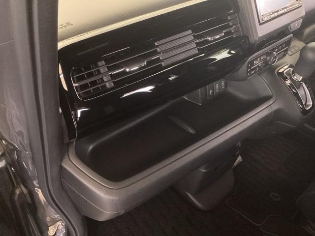 Ｎ－ＢＯＸカスタム Ｌ　純正ナビ　フルセグ　リアカメラ　シートヒーター付き　助手席エアバック　Ｂカメ　ナビ・ＴＶ　ＬＥＤ　エアバッグ　パワーウインドウ　クルコン　エアコン　スマートキーＰスタート　ＵＳＢ　キーレスエントリー（40枚目）