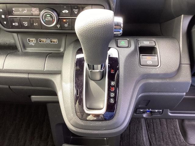 �V�t�g�̓C���p�l�V�t�g�A�p�[�L���O�u���[�L�͓d�q����ƂȂ��Ă��܂��B