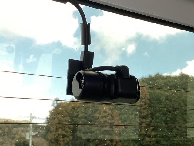 Ｎ－ＢＯＸ ベースグレード　ＨｏｎｄａＣＯＮＮＥＣＴ対応純正メモリーナビ　ドラレコ　踏み間違い防止装置　パワーステアリング　前席シートヒーター　インテリキー　イモビ　クルーズコントロール　ＬＥＤランプ　パワーウィンドウ　Ｄレコ（13枚目）