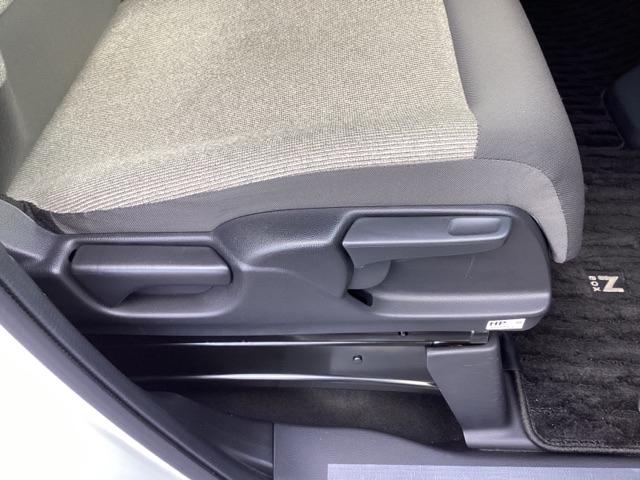 Ｎ－ＢＯＸ ベースグレード　ＨｏｎｄａＣＯＮＮＥＣＴ対応純正メモリーナビ　ドラレコ　踏み間違い防止装置　パワーステアリング　前席シートヒーター　インテリキー　イモビ　クルーズコントロール　ＬＥＤランプ　パワーウィンドウ　Ｄレコ（24枚目）