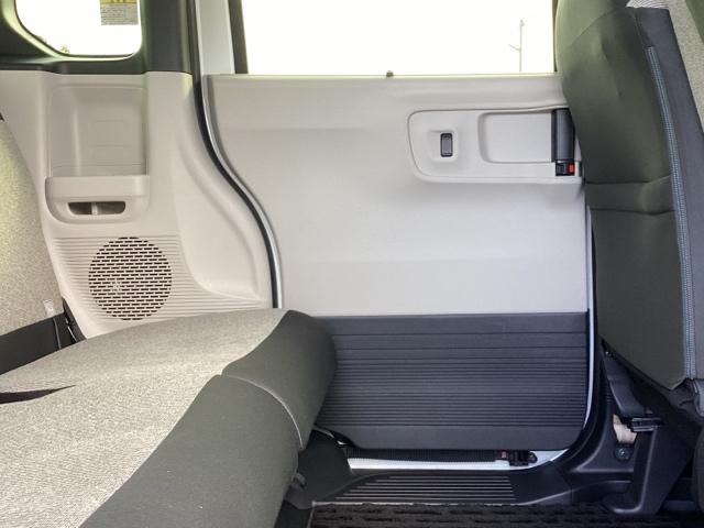 Ｎ－ＢＯＸ ベースグレード　ＨｏｎｄａＣＯＮＮＥＣＴ対応純正メモリーナビ　ドラレコ　踏み間違い防止装置　パワーステアリング　前席シートヒーター　インテリキー　イモビ　クルーズコントロール　ＬＥＤランプ　パワーウィンドウ　Ｄレコ（37枚目）