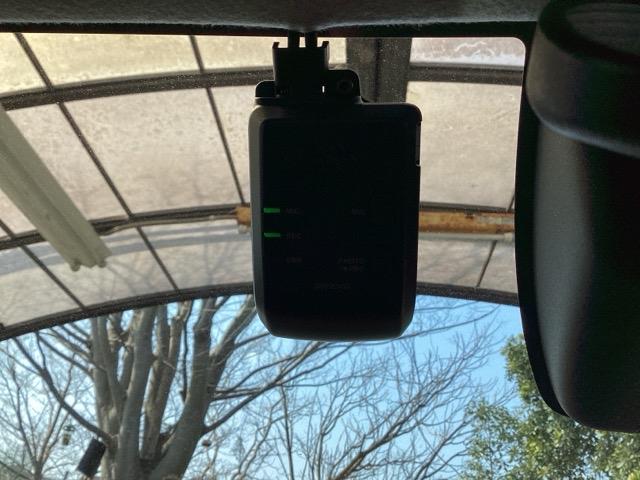 ���S�̃h���C�u���T�|�[�g����y�h�����R�z��؂ȏu�Ԃ���������L�^���A������̎��ɂ������鑕���ł��B