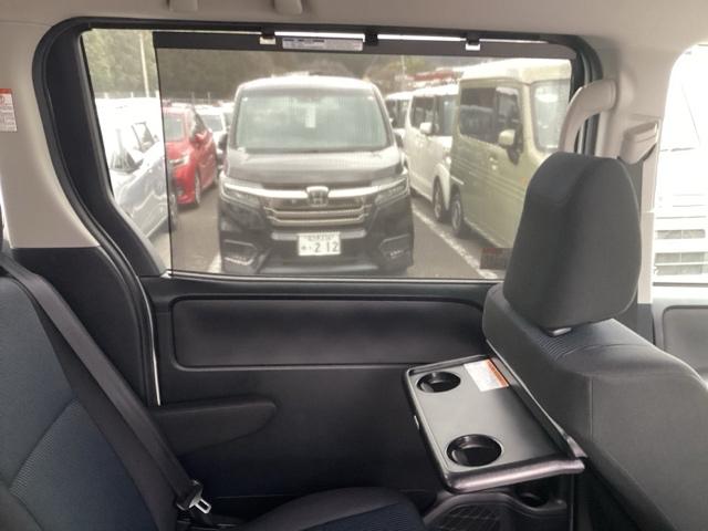 ���[���T���V�F�C�h�́A���z����h���̂ŗ�[�̌�����ǂ�������ʂ������ł��B�G�A�R�����T���߂ɂ���ΔR�����������߂܂���B