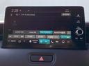 e:HEVZ HondaCONNECTディスプレイ ドラレコ Sヒータ 地デジフルセグTV 定期点検記録簿 電動テールゲート サイドエアバッグ 後カメラ 前後障害物センサー 横滑防止装置 エアコン パワステ ABS(10枚目)