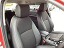 シートはフィット性も良く、楽な運転姿勢を保てます。シートヒーター付き!直接体を温てくれるので寒い日の運転も快適です。