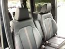 シートはフィット性も良く、楽な運転姿勢を保てます。シートヒーター付き!直接体を温てくれるので寒い日の運転も快適です。