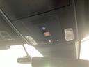 【SOSボタン】体調が悪くなったときや、事故に遭遇したとき、あおり運転にあっている時など、緊急時にボタンを押すと緊急サポートセンターにつながり、オペレーターが警察・救急への取次ぎを行います。