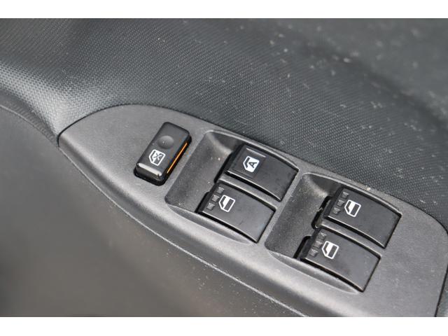 エッセ カスタム　走行６．９万　ストラーダナビ・フルセグテレビ・ＵＳＢ接続・Ｂｌｕｅｔｏｏｔｈ・バックカメラ　ＥＴＣ　キーレス　ＬＥＤヘッドライトバルブ　１５インチアルミ（28枚目）