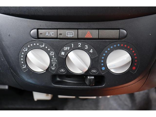 エッセ カスタム　走行６．９万　ストラーダナビ・フルセグテレビ・ＵＳＢ接続・Ｂｌｕｅｔｏｏｔｈ・バックカメラ　ＥＴＣ　キーレス　ＬＥＤヘッドライトバルブ　１５インチアルミ（42枚目）