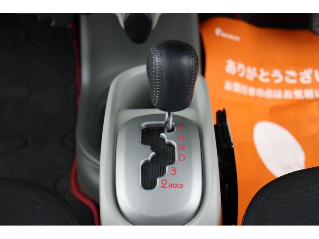 アイ Ｇ　後期　ターボ　フルエアロ　ＲＯＡＲ製１５インチアルミ　ＰＣＶバルブ交換　ＥＴＣ　スマートキー　ルーフスポイラー　ＭＯＭＯスカッフプレート　オートライト　ＨＩＤ　フグランプ（55枚目）