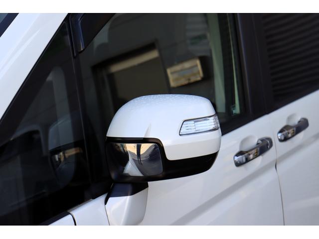 ステップワゴンスパーダ Ｚ　１年保証　ナビ・フルセグテレビ・Ｂｌｕｅｔｏｏｔｈ・バックモニター　ＥＴＣ　両側パワースライドドア　スマートキー　社外１７インチアルミ　パドルシフト　ローダウン（16枚目）