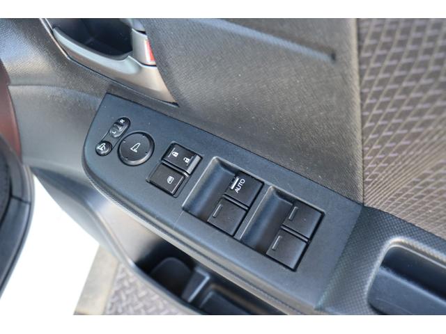 ステップワゴンスパーダ Ｚ　１年保証　ナビ・フルセグテレビ・Ｂｌｕｅｔｏｏｔｈ・バックモニター　ＥＴＣ　両側パワースライドドア　スマートキー　社外１７インチアルミ　パドルシフト　ローダウン（30枚目）