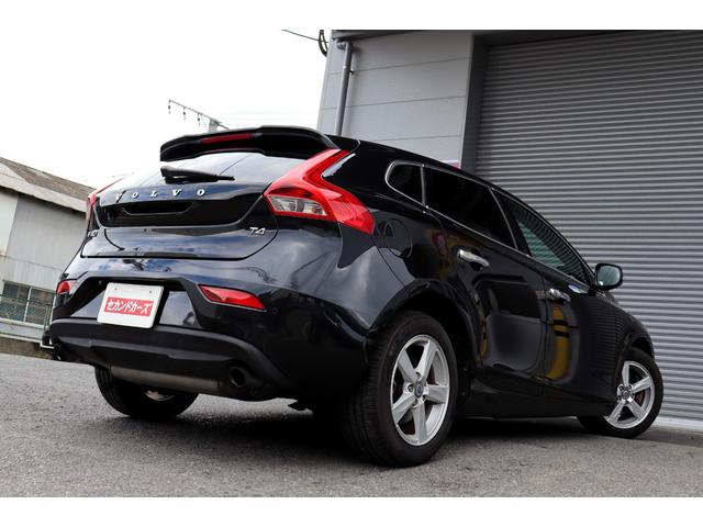Ｖ４０ Ｔ４　ナビ・フルセグテレビ・Ｂｌｕｅｔｏｏｔｈ　走行中ＴＶ　バックモニター　ＥＴＣ　ブラインドスポットモニター衝突軽減レーンキープ　取説・保証書・記録簿　ＬＥＤライトバルブ（4枚目）
