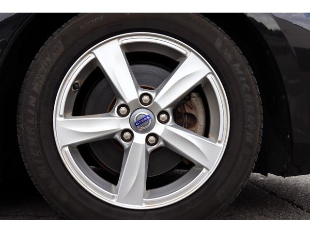 Ｖ４０ Ｔ４　ナビ・フルセグテレビ・Ｂｌｕｅｔｏｏｔｈ　走行中ＴＶ　バックモニター　ＥＴＣ　ブラインドスポットモニター衝突軽減レーンキープ　取説・保証書・記録簿　ＬＥＤライトバルブ（21枚目）