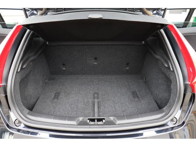 Ｖ４０ Ｔ４　ナビ・フルセグテレビ・Ｂｌｕｅｔｏｏｔｈ　走行中ＴＶ　バックモニター　ＥＴＣ　ブラインドスポットモニター衝突軽減レーンキープ　取説・保証書・記録簿　ＬＥＤライトバルブ（37枚目）