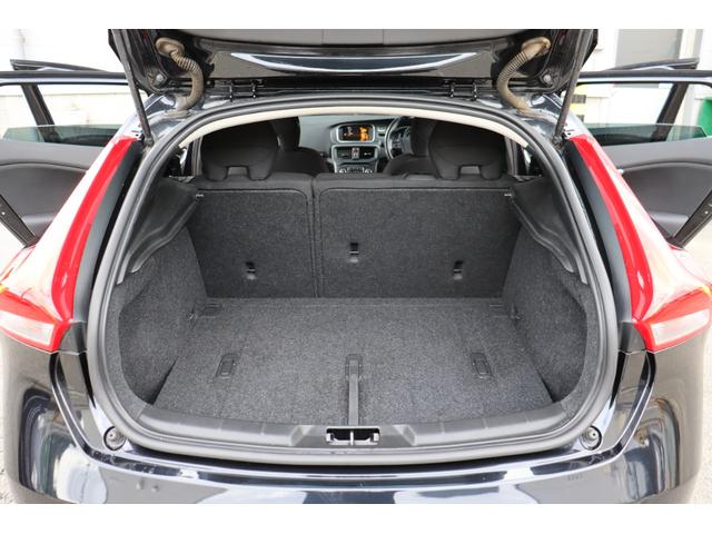 Ｖ４０ Ｔ４　ナビ・フルセグテレビ・Ｂｌｕｅｔｏｏｔｈ　走行中ＴＶ　バックモニター　ＥＴＣ　ブラインドスポットモニター衝突軽減レーンキープ　取説・保証書・記録簿　ＬＥＤライトバルブ（38枚目）