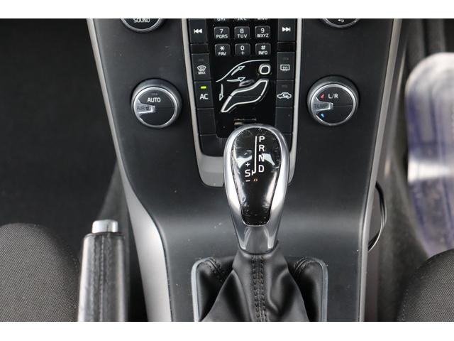 Ｖ４０ Ｔ４　ナビ・フルセグテレビ・Ｂｌｕｅｔｏｏｔｈ　走行中ＴＶ　バックモニター　ＥＴＣ　ブラインドスポットモニター衝突軽減レーンキープ　取説・保証書・記録簿　ＬＥＤライトバルブ（47枚目）