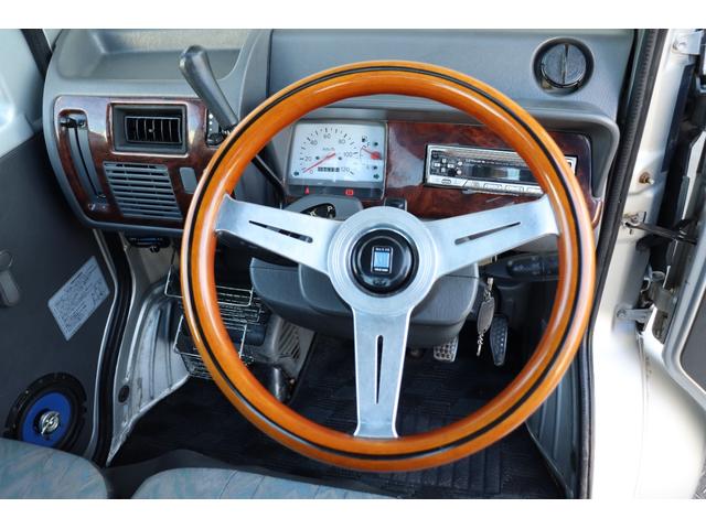 ミゼットII Ｄタイプ　ローダウン　ＥＭＫＥＩ１３インチアルミ　社外ヘッドライトＨＩＤ　ナルディハンドル　取説・保証書　ＣＤデッキ・社外スピーカー　エアコン（36枚目）