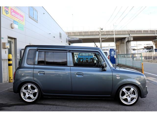 アルトラパン ＳＳ　ナビ・Ｂｌｕｅｔｏｏｔｈ　前後ドラレコ　ローダウン　社外１６インチ　取説・記録簿・保証書　キーレス　電動格納ミラー（8枚目）