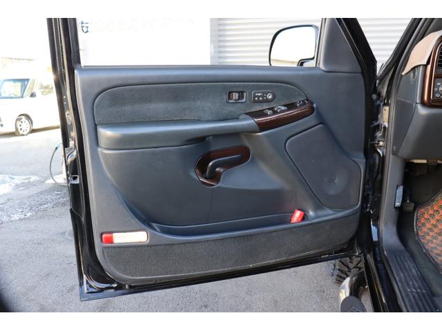 ＧＭＣシエラ ベースグレード　ＳＬＴ　全塗装　タイヤ新品　１６ＡＷ　ＥＴＣ　本革シート　リアモニター　Ｂカメラ　観音開き　ドライブレコーダー（44枚目）