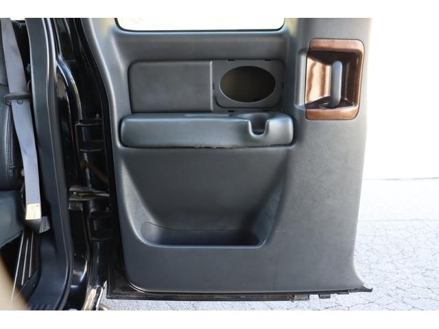 ＧＭＣシエラ ベースグレード　ＳＬＴ　全塗装　タイヤ新品　１６ＡＷ　ＥＴＣ　本革シート　リアモニター　Ｂカメラ　観音開き　ドライブレコーダー（45枚目）