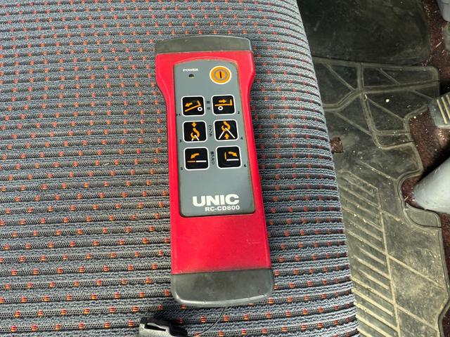 キャンター 　電動リアゲート　Ｂｌｕｅｔｏｏｔｈ　メモリーナビ　キーレス　ＣＤ／ＤＶＤ再生　ウィンチ（5枚目）