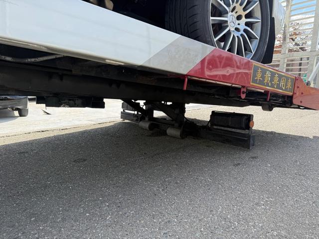 キャンター 　電動リアゲート　Ｂｌｕｅｔｏｏｔｈ　メモリーナビ　キーレス　ＣＤ／ＤＶＤ再生　ウィンチ（28枚目）