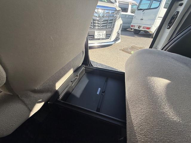 ムーヴキャンバス Ｘリミテッドメイクアップ　ＳＡＩＩＩ　全国１年保証　両側電動スライド　社外ナビ　フルセグＴＶ　オートライト　衝突安全防止装置　ドライブレコーダー　アイドリングストップ機能装置　スマートキー　プッシュスタート　ＥＴＣ（65枚目）