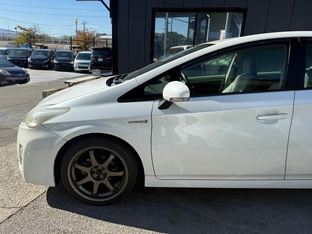 プリウス G バックカメラ Biuetooth スマートキー プッシュスタート ETC CD再生 社外アルミ(2枚目)